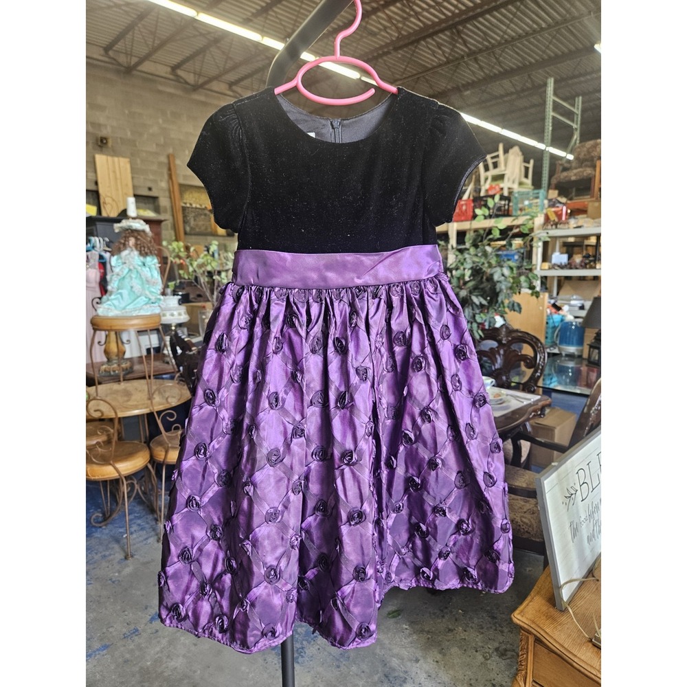 American Princess Girls Dress Black Velvet Purple Rose Swirl Size 4T Zip Flower - Picture 3 of 12